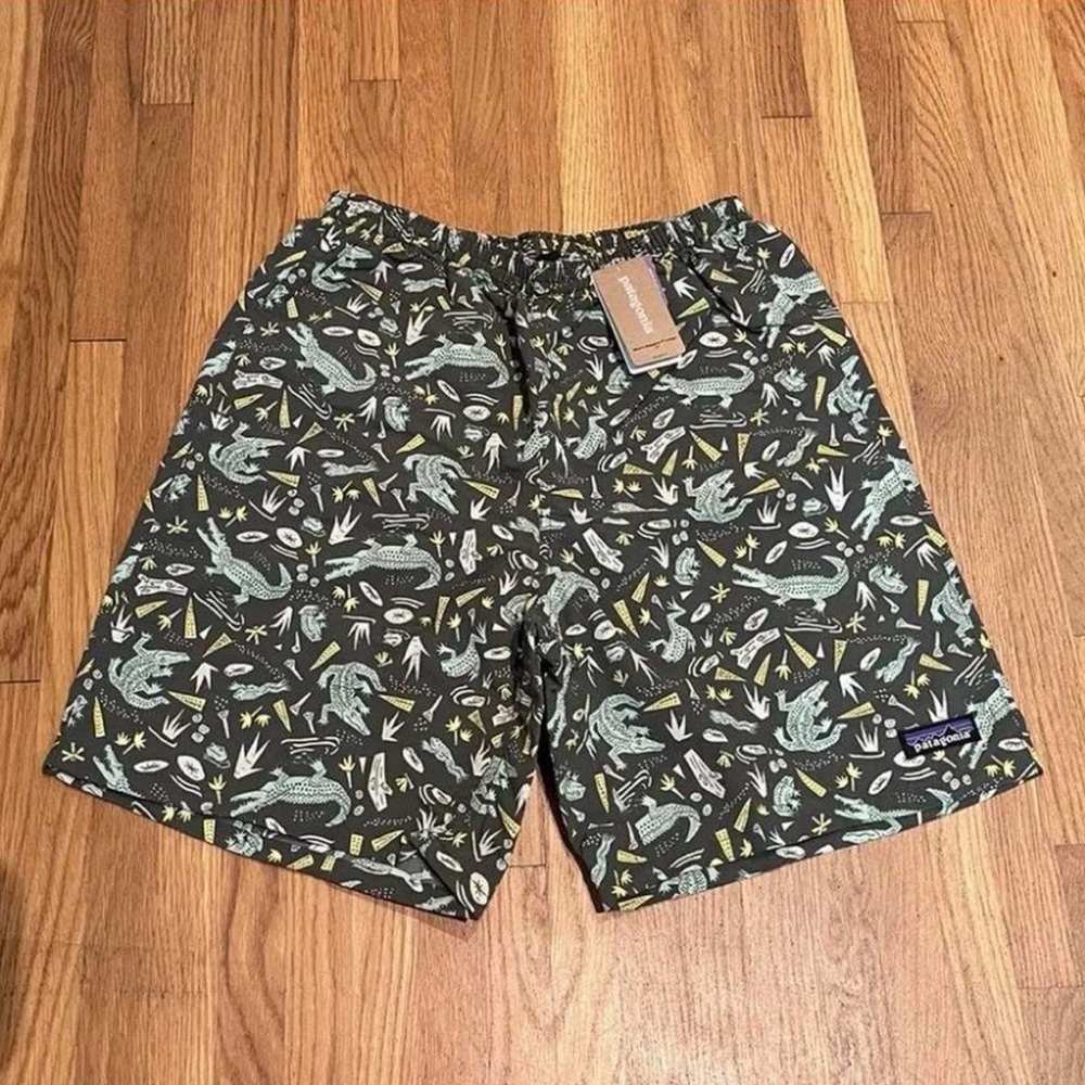 Patagonia Baggies Shorts 7” XS Alligators Kale Green